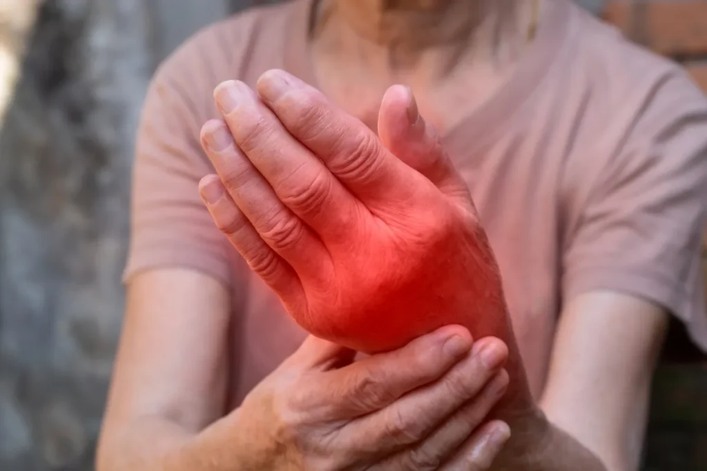 peut-on-travailler-avec-une-algodystrophie-de-la-main