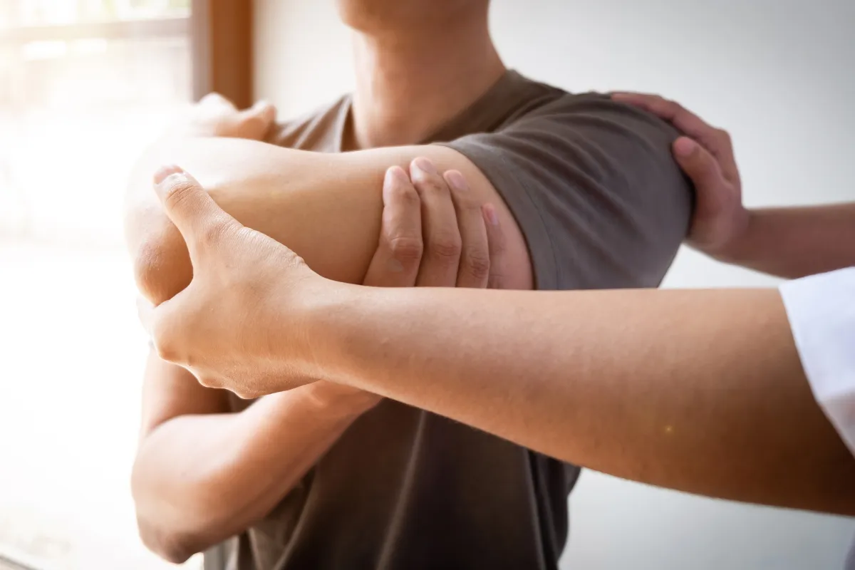 quelle-duree-pour-un-arret-de-travail-suite-rupture-coiffe-des-rotateurs